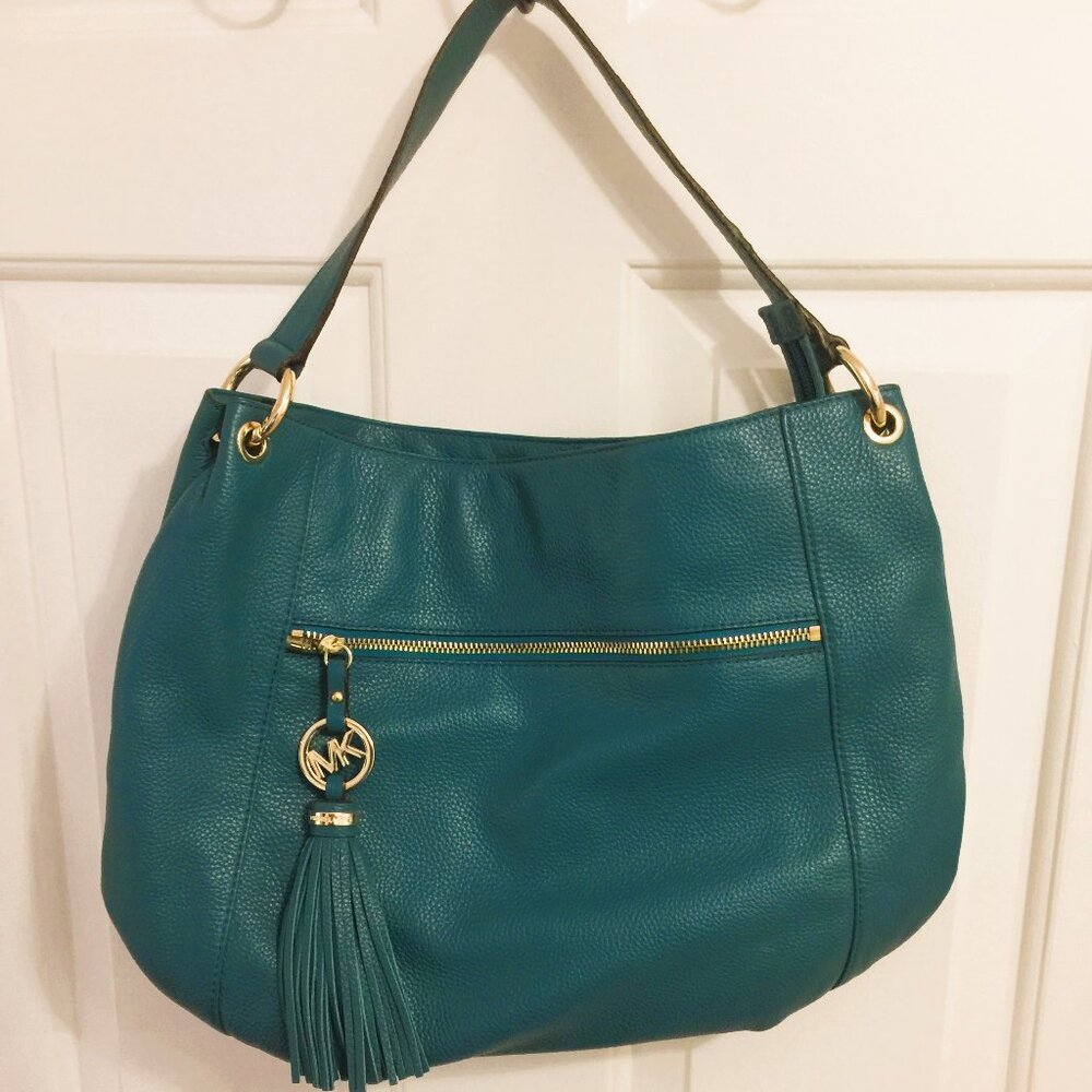 MICHAEL KORS TURQUOISE SHOULDER BAG